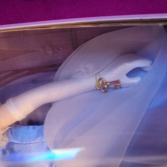 Disney Toys Disney Cinderella Porcelain Keepsake Doll Brass Key